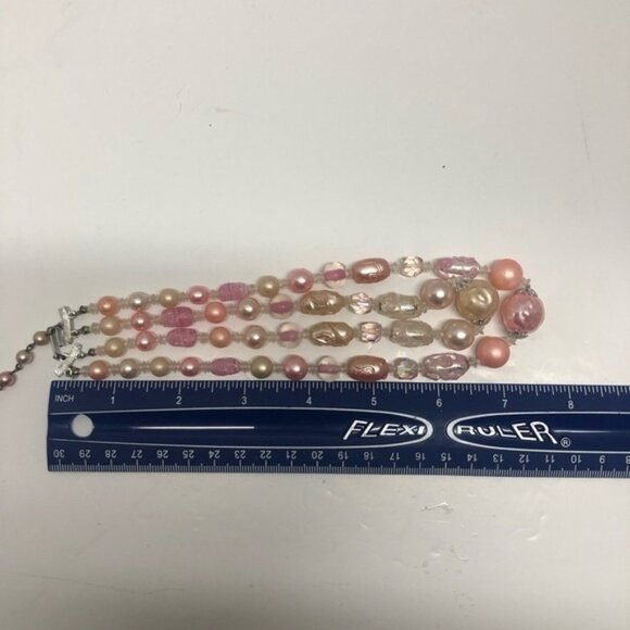 Vintage Japan 2strand pink faux pearl choker - Picture 9 of 10